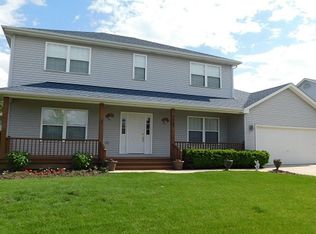 306 W Chester Dr, Maple Park, IL 60151