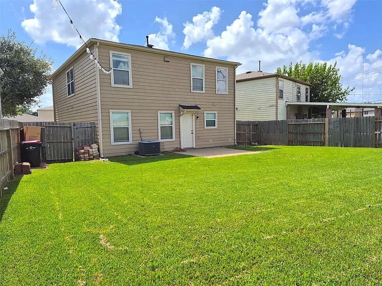 3203 Becker Glen St — Photo 25
