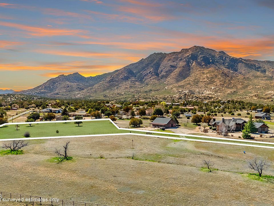 1st image of 8905 N Callahan Rd