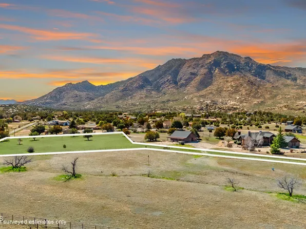 8905 N Callahan Rd, Prescott, AZ 86305