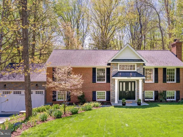 9201 Weant Dr, Great Falls, VA 22066