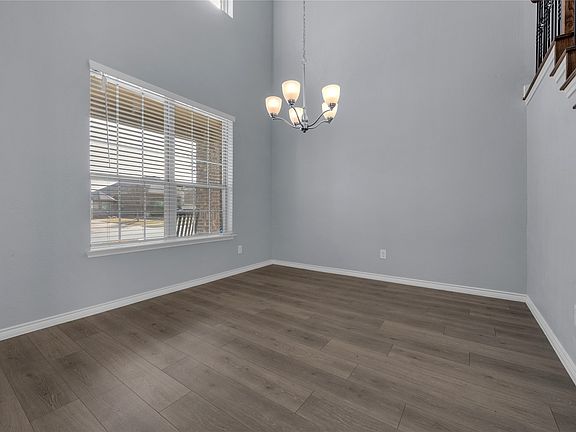 4th image of 601 Cowboy Way