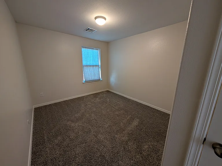 517 La Entrada Cir — Photo 11