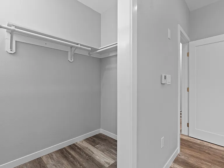 831 E Hoover Ave — Photo 41