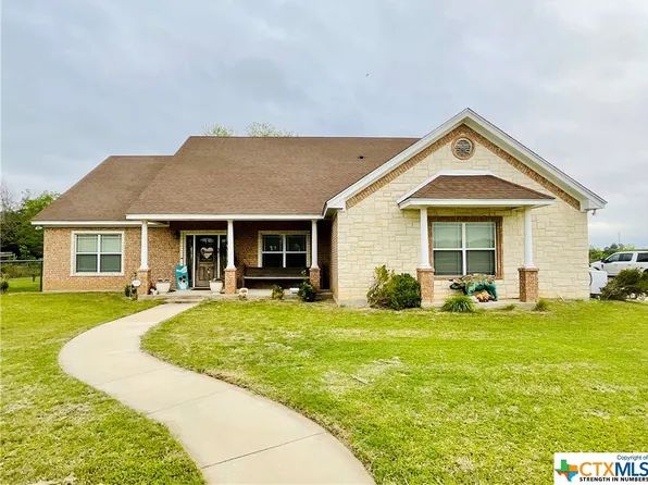 201 Chandler Ave, Gatesville, TX 76528