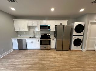 1713 S 22nd St #2F, Philadelphia, PA 19145