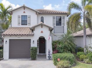 8729 Madrid Cir, Naples, FL 34104