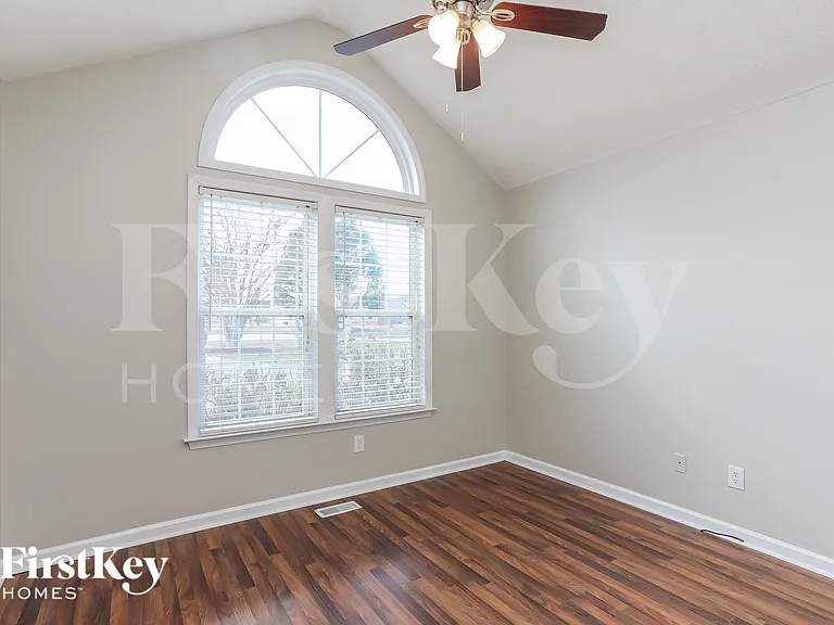132 Mary Ln — Photo 10