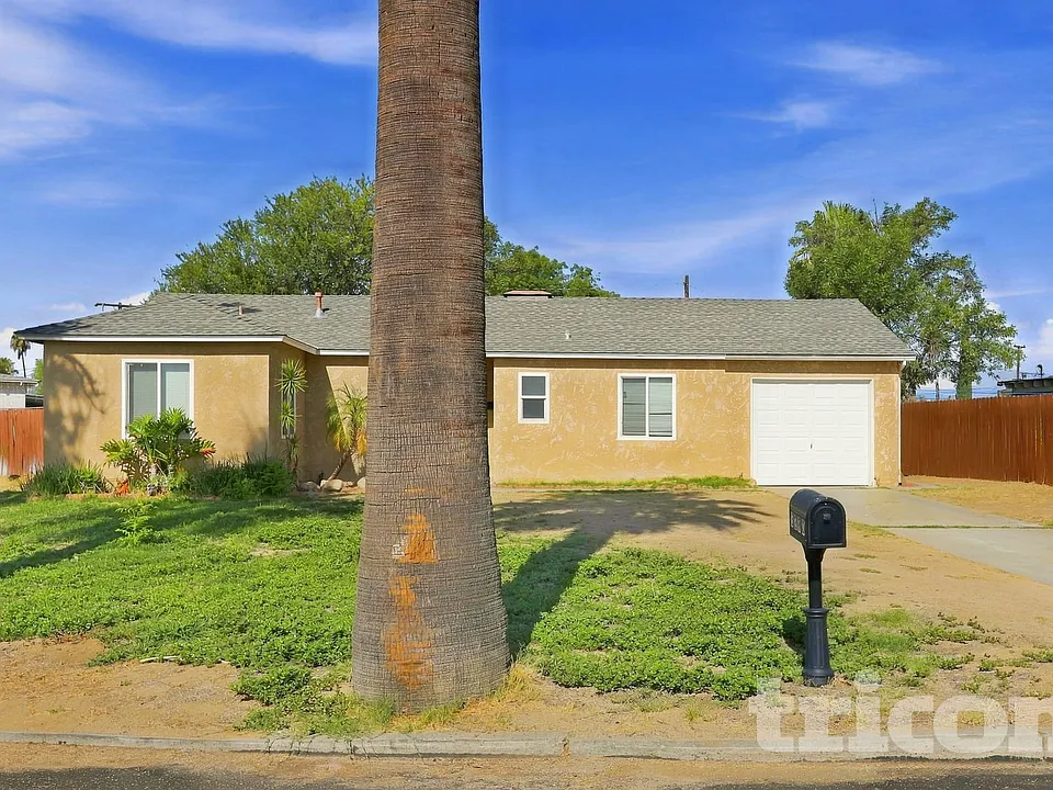 3290 Conejo Dr