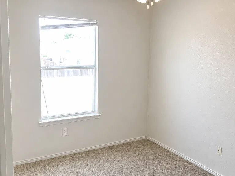 2803 Kerrville Ct — Photo 7