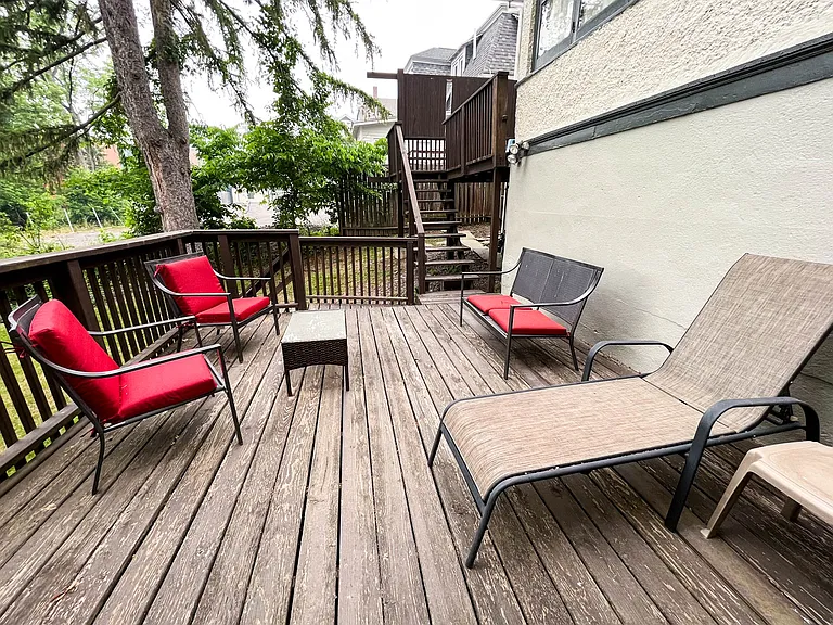 110 Linden Ave — Photo 19