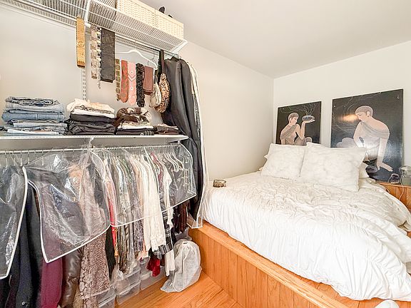 5th image of 177 Thompson St APT 9