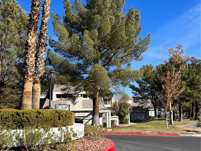 2752 Lodestone Dr — Photo 26