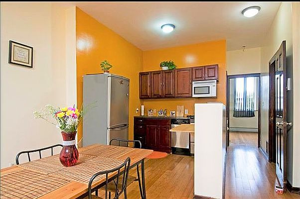 1st image of 582 Mac Donough St #10
