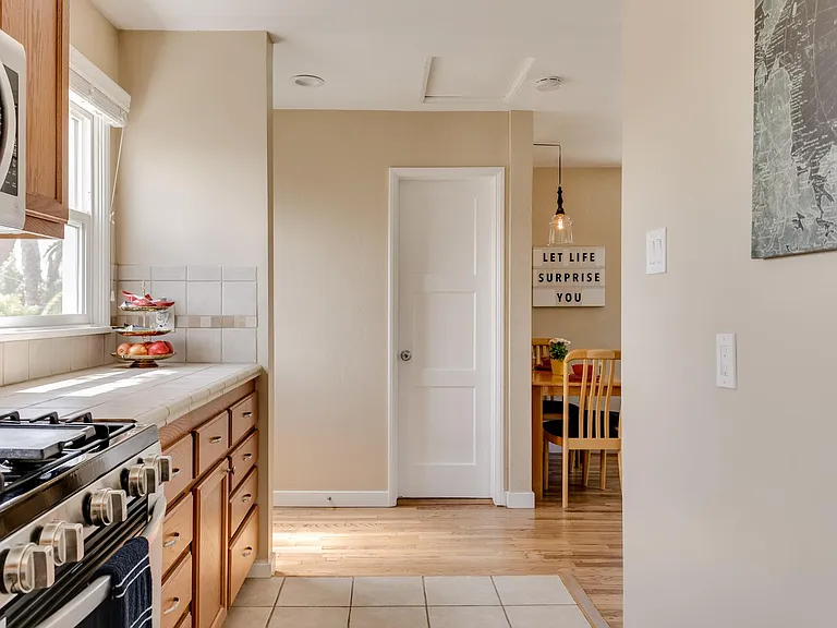 1458 N Newport Ave #2 — Photo 5