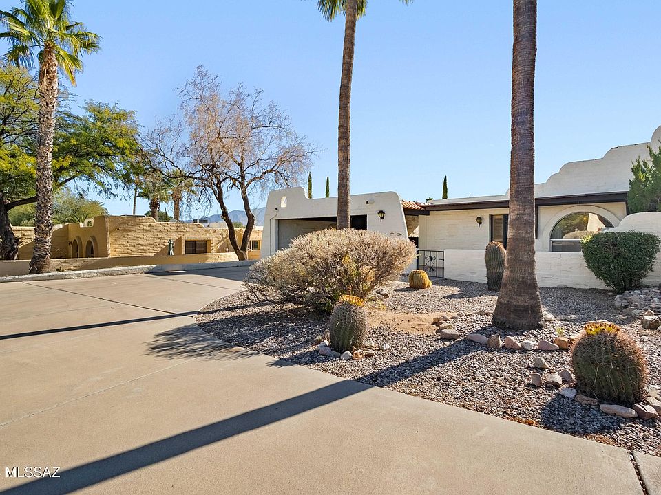 1st image of 730 W Calle Del Ensalmo
