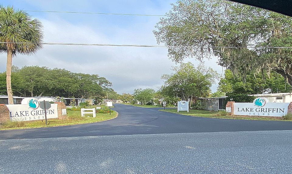 403 Carnation Dr, Fruitland Park, FL 34731 Zillow