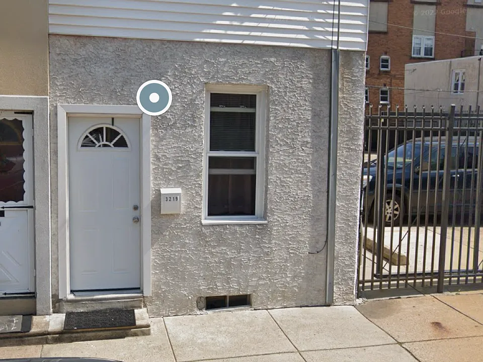 3219 Edgemont St