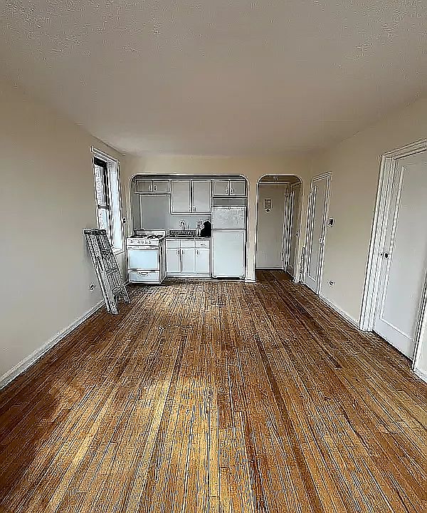 1st image of 3320 Avenue H APT 3J