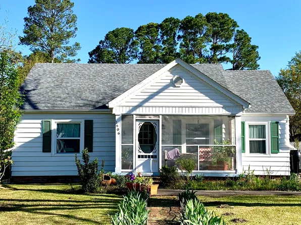 1906 Wilson Street, New Bern, NC 28560