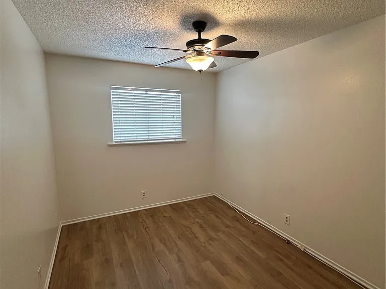 3355 Sylvia St #4 — Photo 9