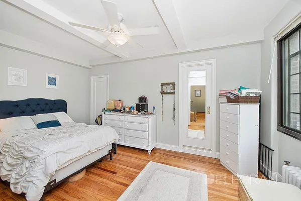 Rented by (Legacy) Elegran | media 4