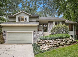 6160 Oatman Dr, Kalamazoo, MI 49004