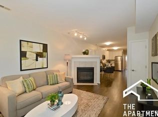 1444 N Campbell Ave APT 1, Chicago, IL 60622