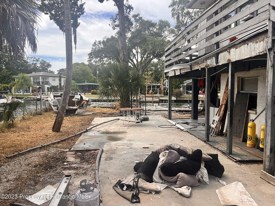 7247 Tropical Dr, Weeki Wachee, FL 34607 MLS 2234462 Zillow