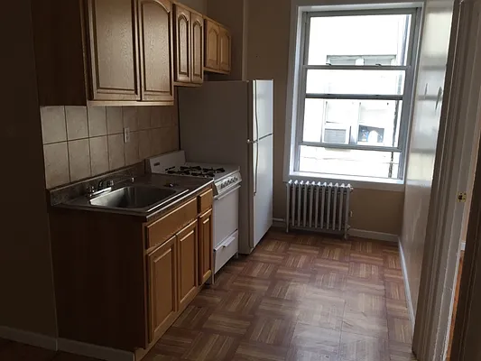 Rented by Page Real Estate | media 6