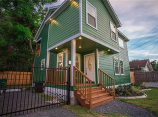 4318 Chapman St, Houston, TX 77009