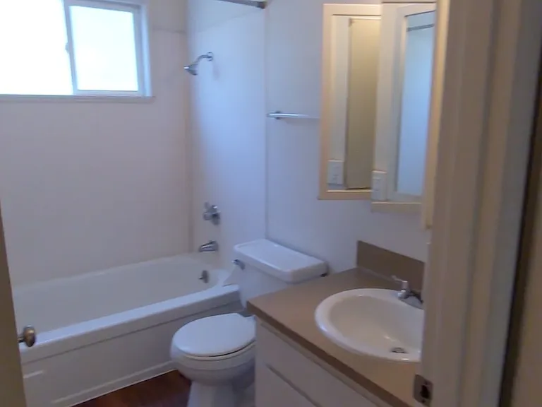 West Slope Apartments — Photo 25