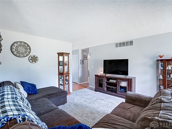 4th image of 5422 Woodgate Dr