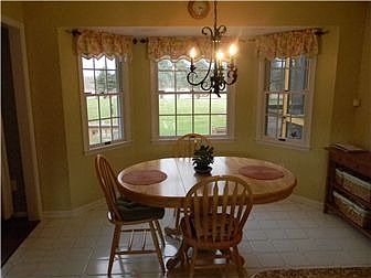 Breakfast Area, Bay Window
