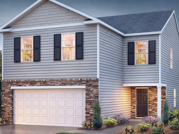 415 Golden Villas Dr, Rocky Mount, NC 27804