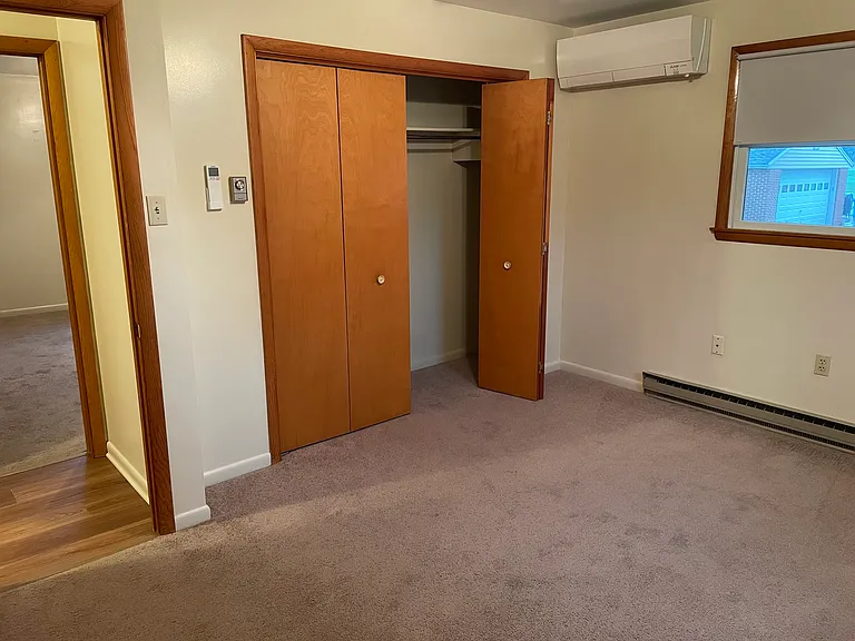 857 E Louther St — Photo 8