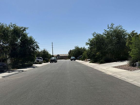 4th image of 471 W Cholena Trl