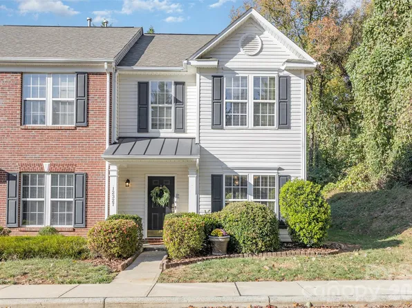 12327 Jessica Pl, Charlotte, NC 28269