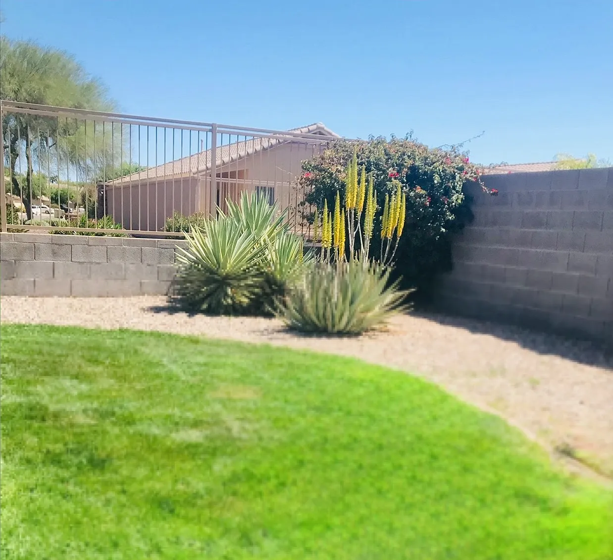 4 bed, 2.5 bath, 1944 sqft, $2,475 — Photo 2