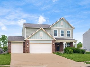 4 May Ave, Ashville, OH 43103
