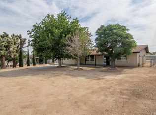 7611 Joshua Ln, Yucca Valley, CA 92284