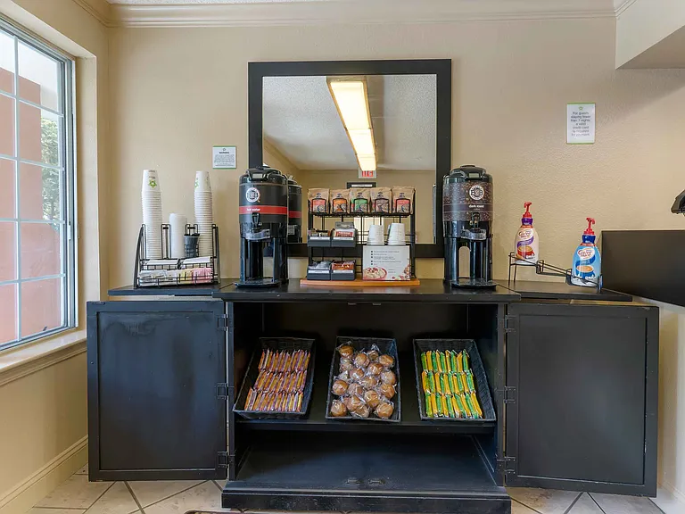 Free Grab-and-Go Breakfast
