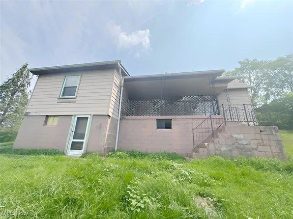 47220 Pramik Rd, Saint Clairsville, OH 43950