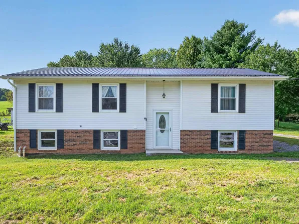 981 Cripple Creek Rd, Wytheville, VA 24382