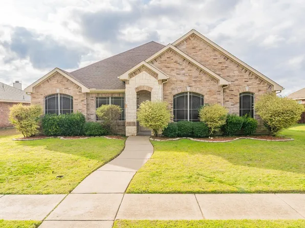 623 Mary Wilson Dr, Lancaster, TX 75146