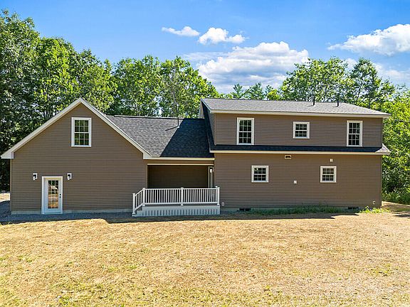3rd image of 17 Balsam Lane