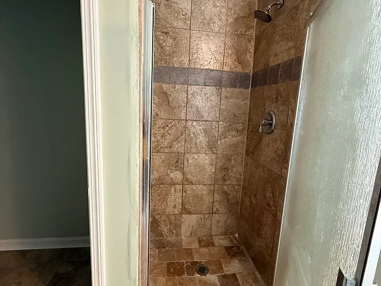 755 Tara Bnd — Photo 20