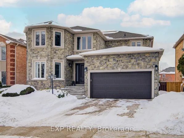 372 Greenock Dr, Vaughan, ON L6A 1M5