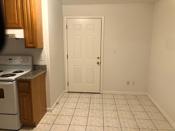 4th image of 2324 19th Ave #B