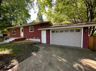 318 16th Ave W #1, Menomonie, WI 54751